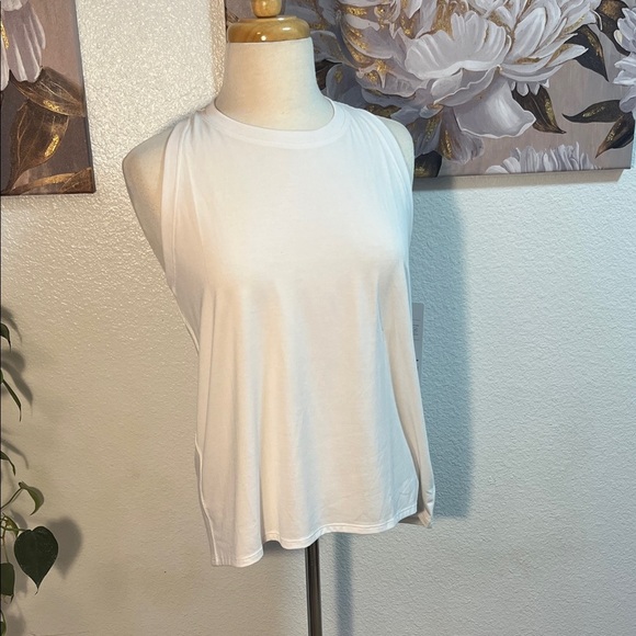 NWT Athleta Ease In Workout Top - Picture 1 of 7